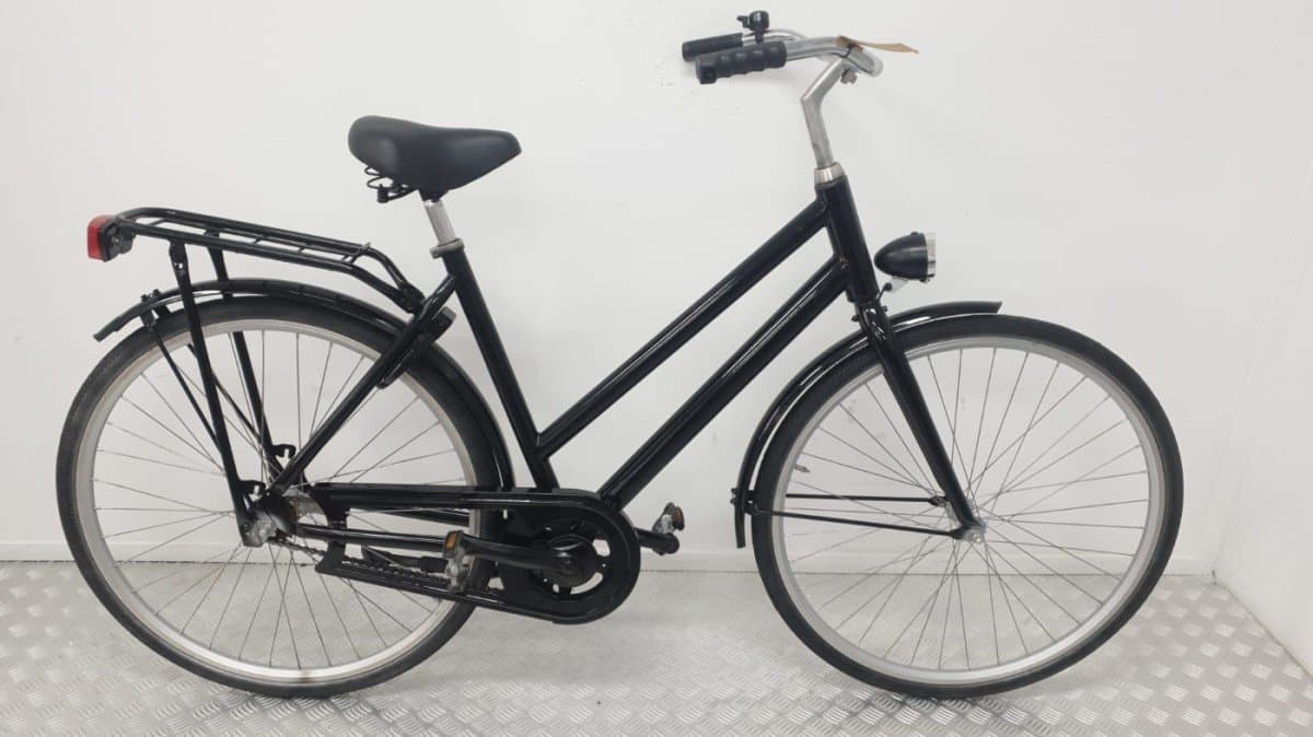 Budgetbike Omafiets 57cm tweedehands, zwart, vooraanzicht
