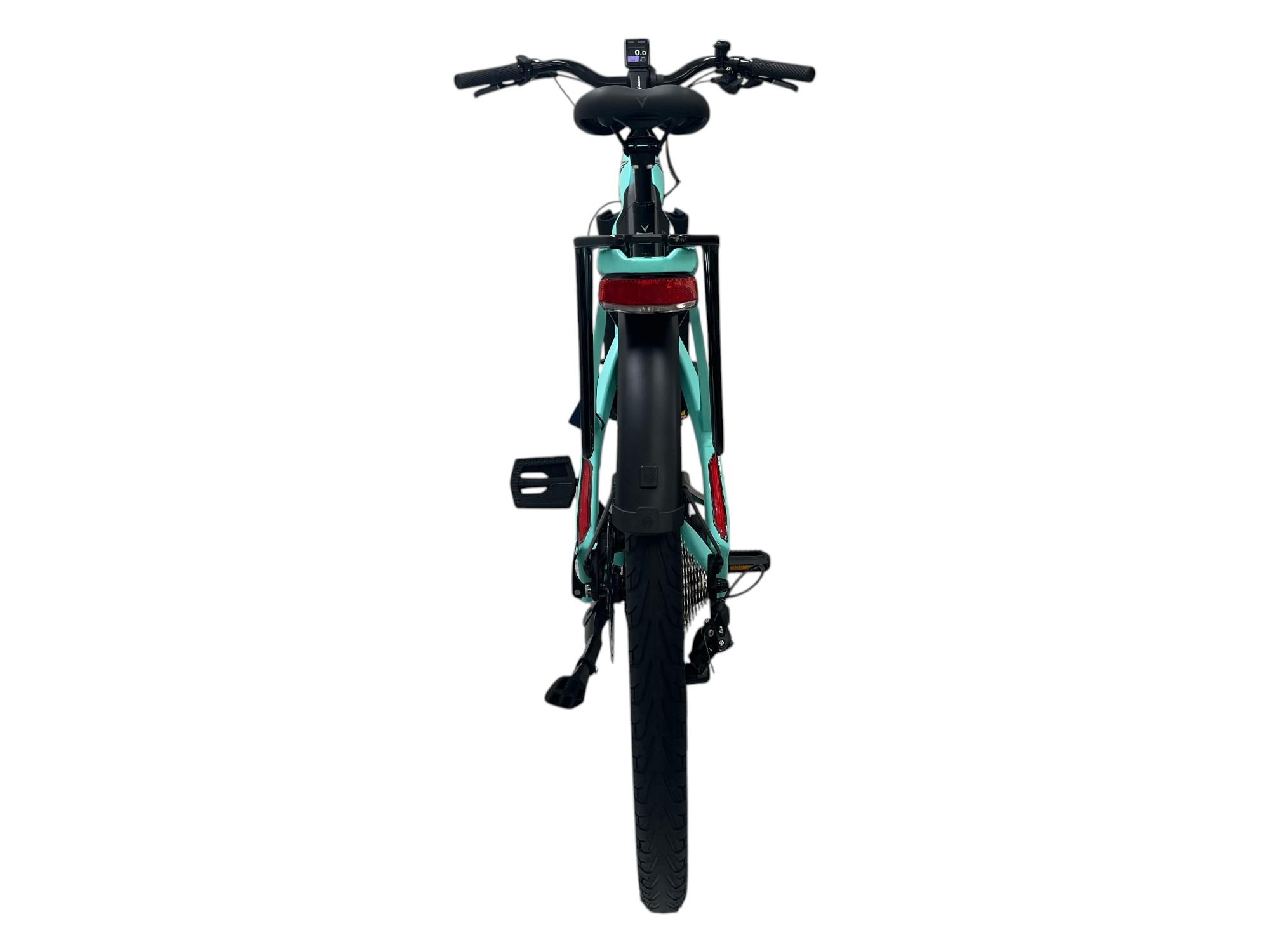 Bianchi E-Omnia Dark Celeste van achteren, met display, comfortzadel en achterlicht