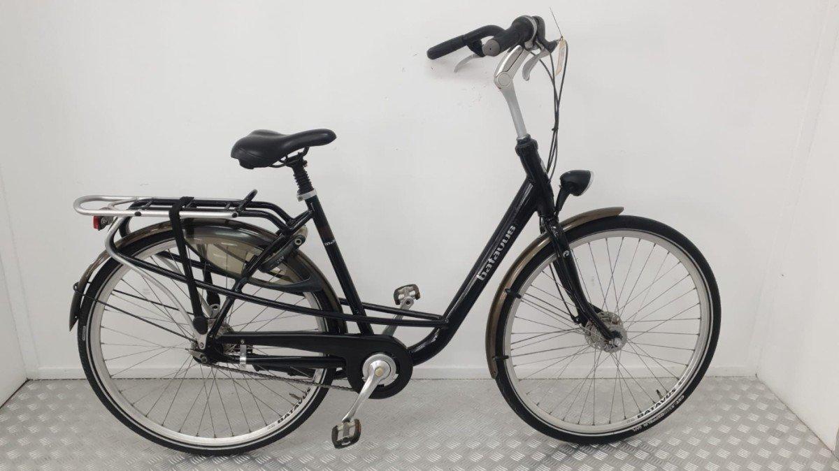 Batavus Mambo zwarte stadsfiets 53 cm, vooraanzicht