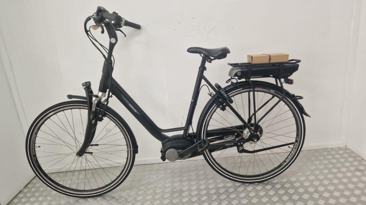 Tweedehands Batavus Wayz e-Bike bosch middenmotor 400wh 57 cm foto 2