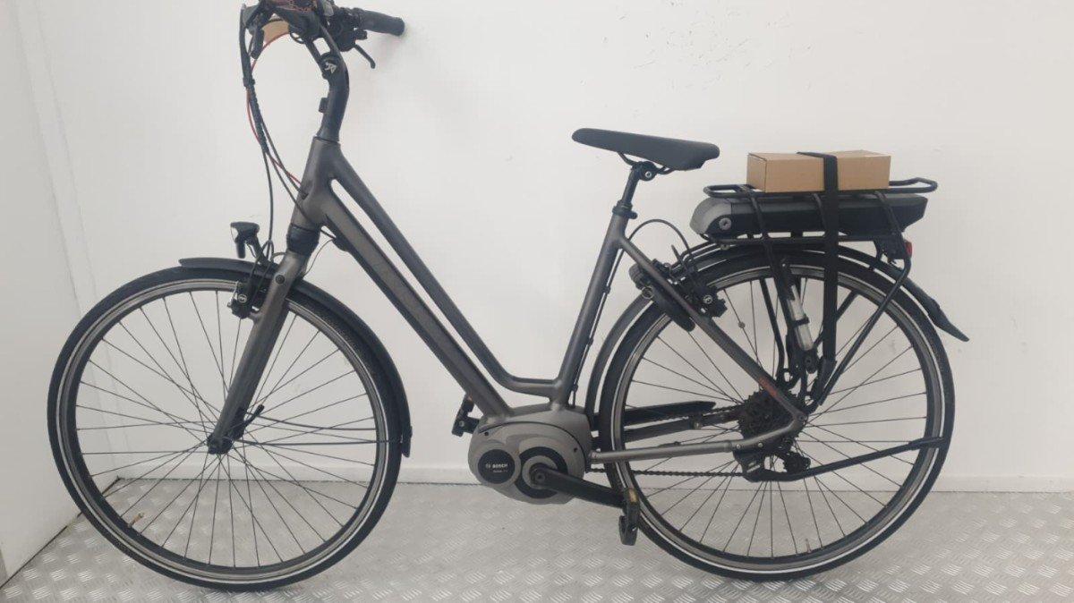 Tweedehands Koga Elektrische stadsfiets bosch middenmotor 400wh 53 cm foto 2