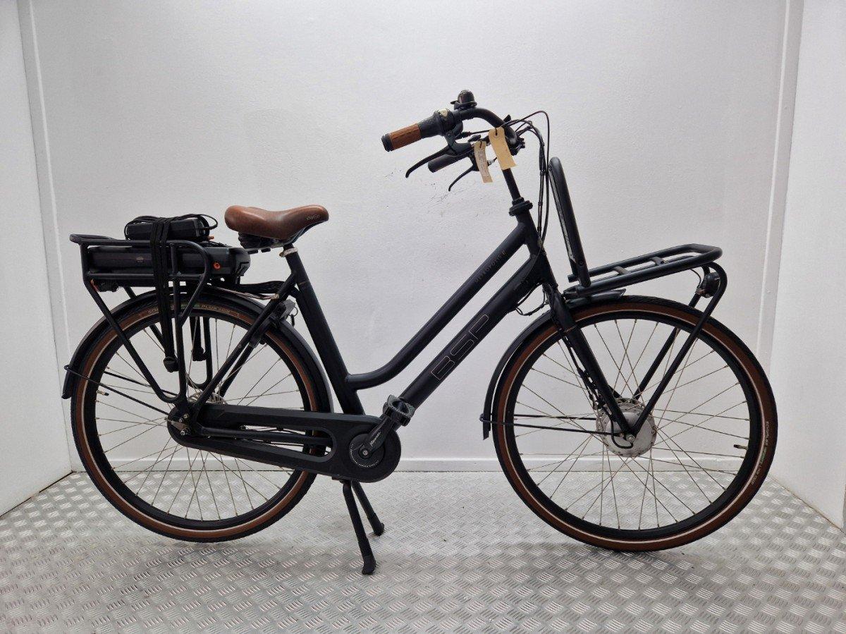 BSP Metropolis E elektrische transportfiets zwart, vooraanzicht