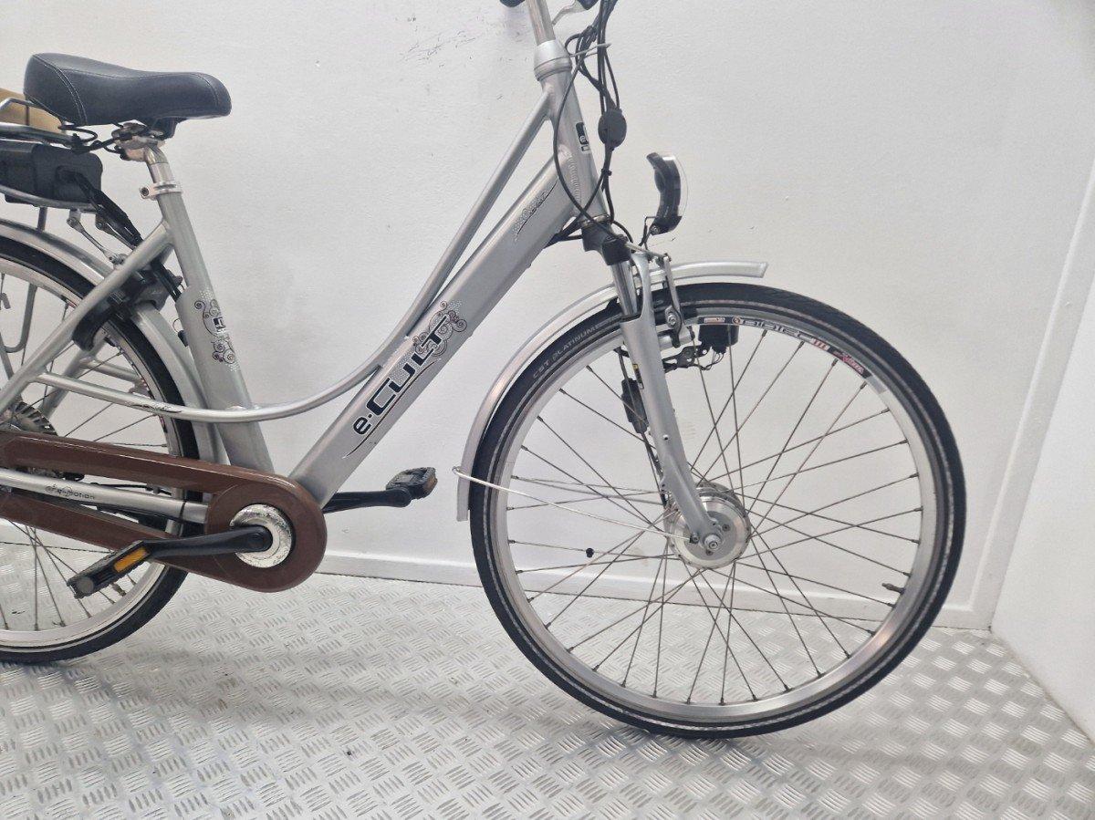 Tweedehands ECult Comfort elektrische stadsfiets voorwielmotor 52 cm foto 3
