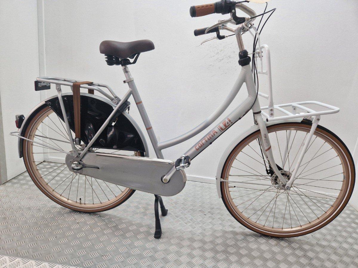 Cortina U4 dames transportfiets grijs wit, 57cm, vooraanzicht