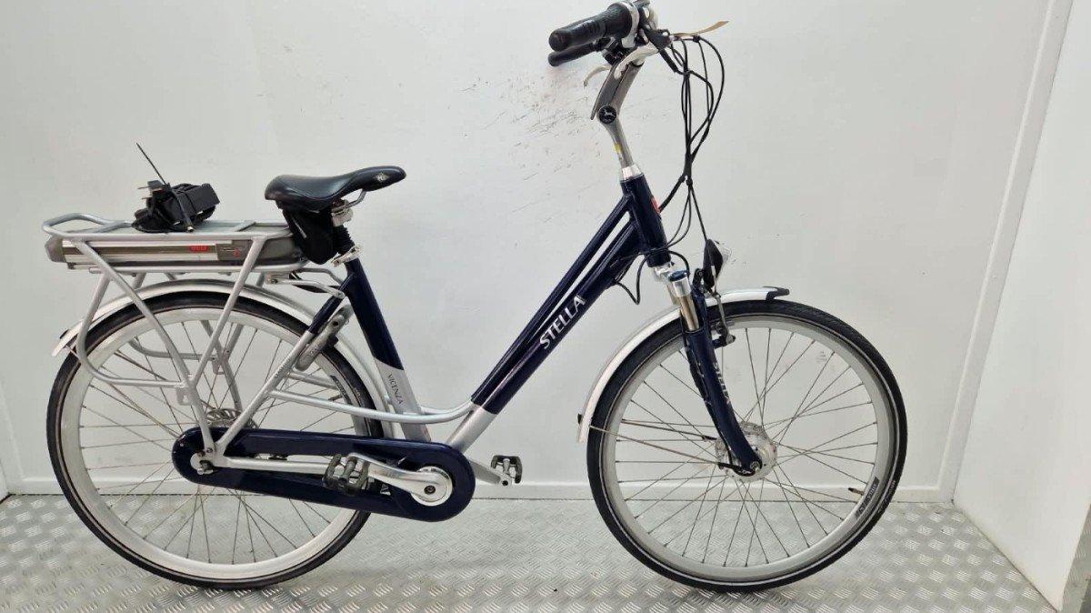 Stella Vicenza elektrische stadsfiets in blauwgrijs, 52cm framemaat, vooraanzicht