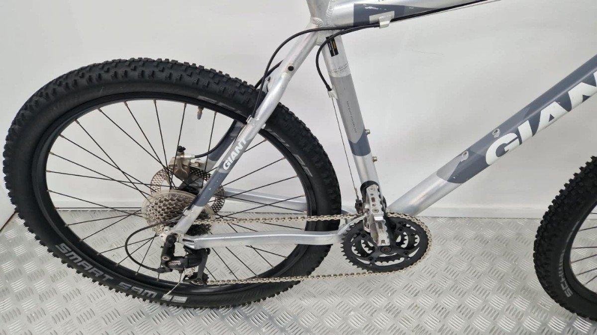 Tweedehands Giant Teraggo mountainbike 53 cm foto 3