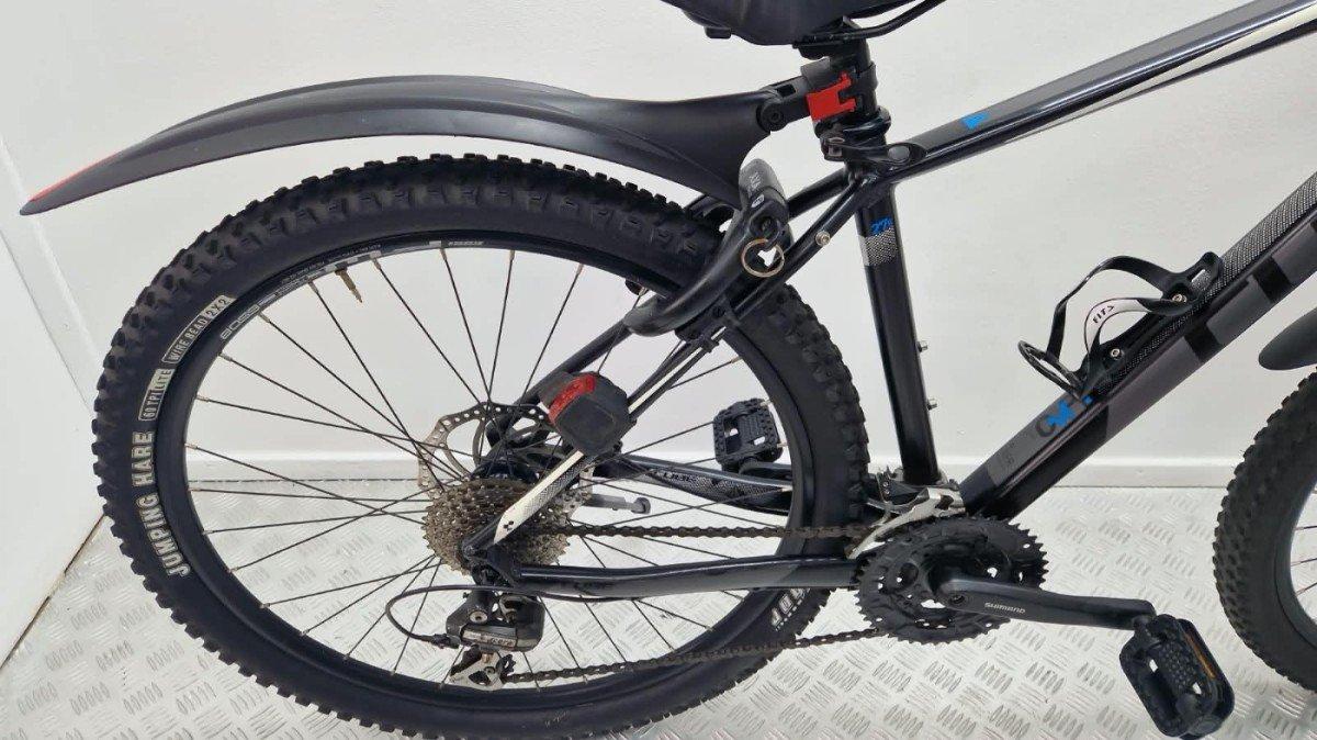 Tweedehands Cube Aim mountainbike 45 cm foto 3