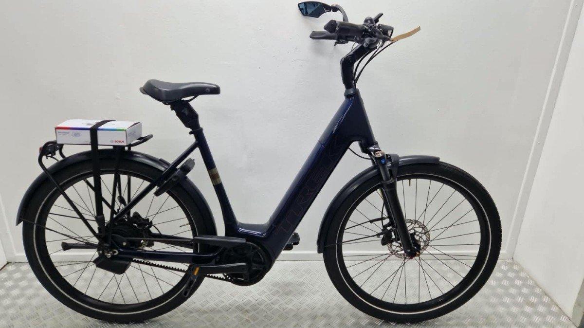 Trek District + 5 stadsfiets tweedehands, donkerblauw, voorkant