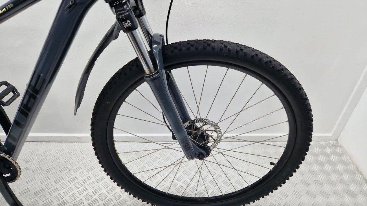 Tweedehands Cube Aim mountainbike 42 cm foto 2
