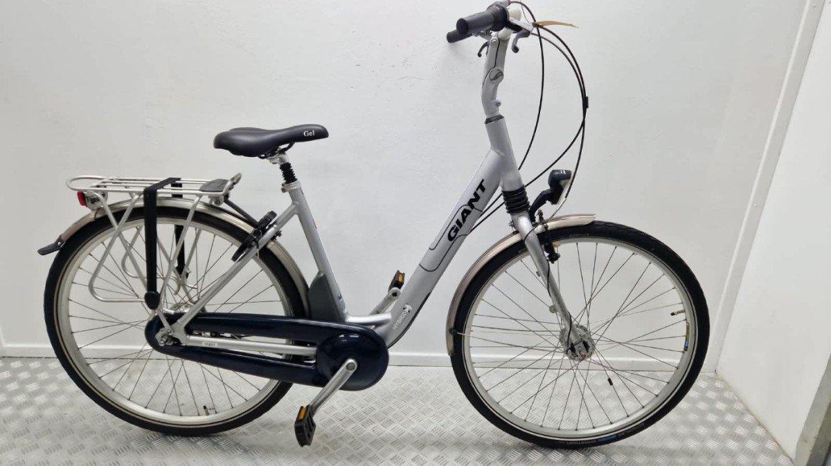 Giant Twist stadsfiets 50cm grijs, tweedehands, van voren