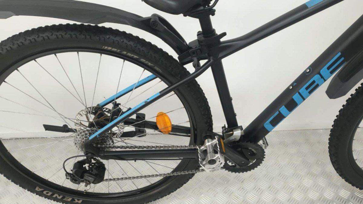 Tweedehands Cube Aim mountainbike 42 cm foto 3