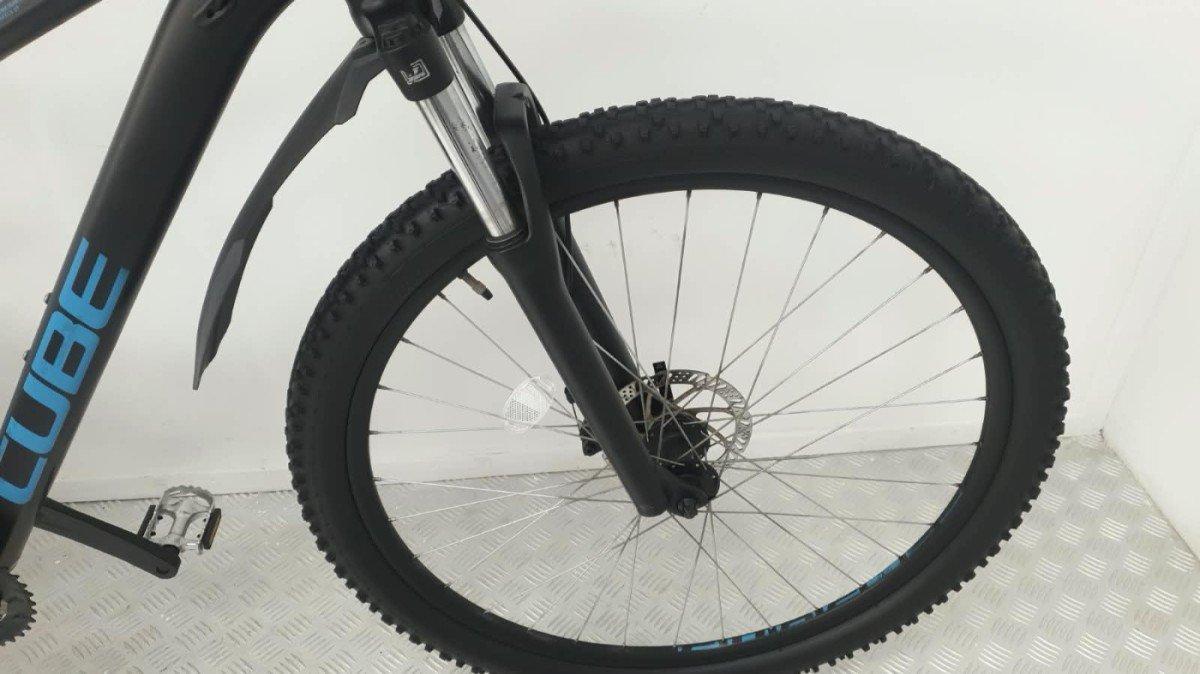 Tweedehands Cube Aim mountainbike 42 cm foto 2