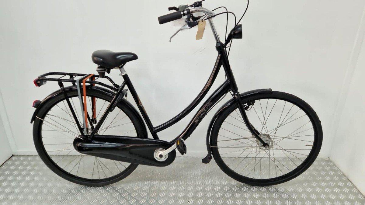 Sparta Granny stadsfiets 56 cm zwart, gesloten kettingkast, 28 inch wielen