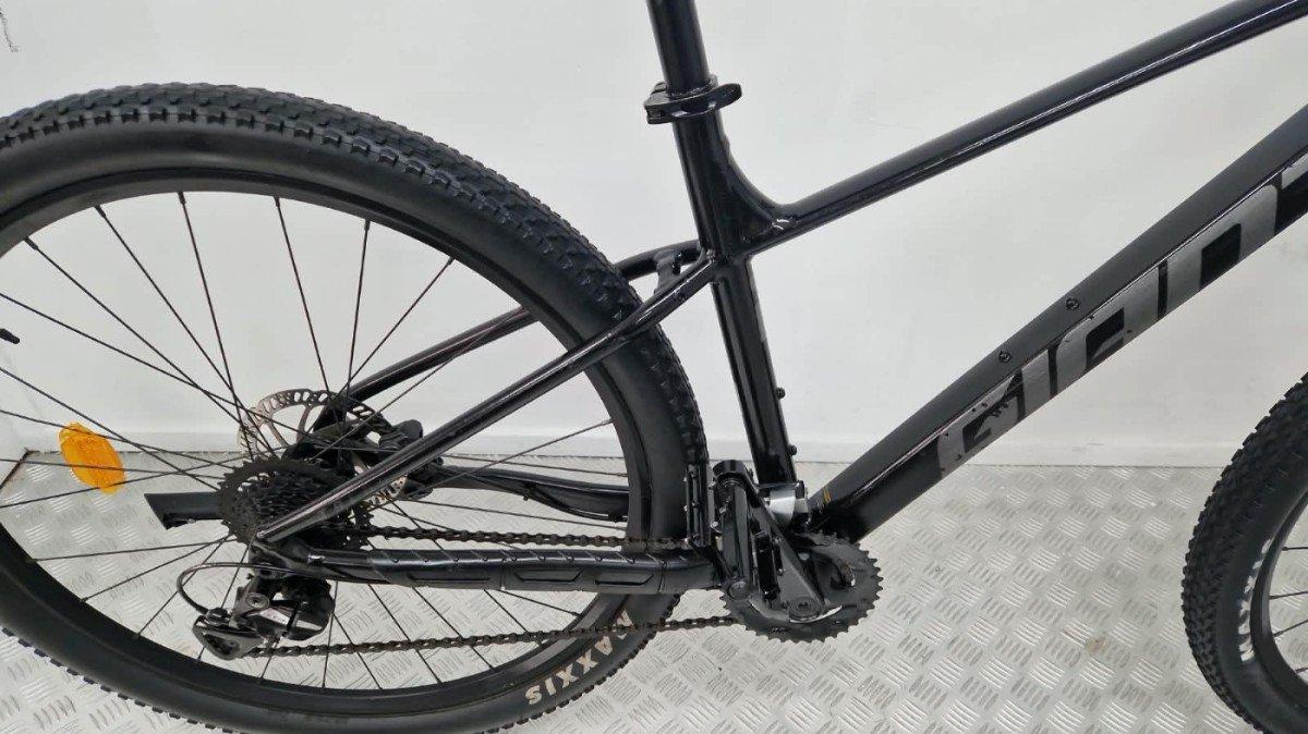 Tweedehands Giant Mountainbike 45 cm foto 3