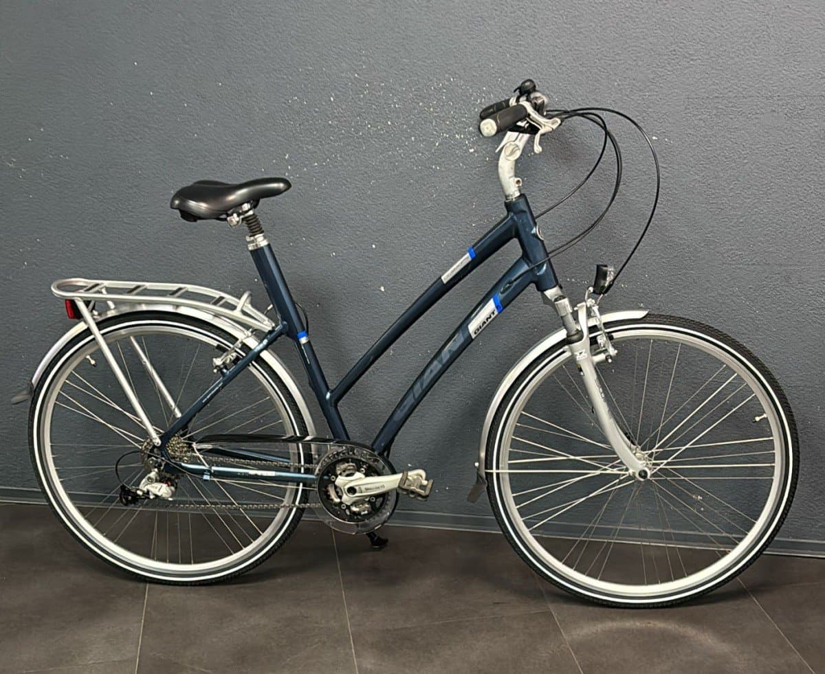 Giant Cosmo RS 2 hybride fiets 61 cm blauw tweedehands