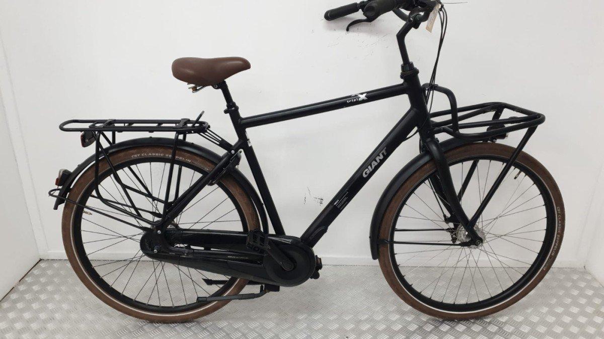 Giant Triple X zwarte transportfiets 61 cm, vooraanzicht