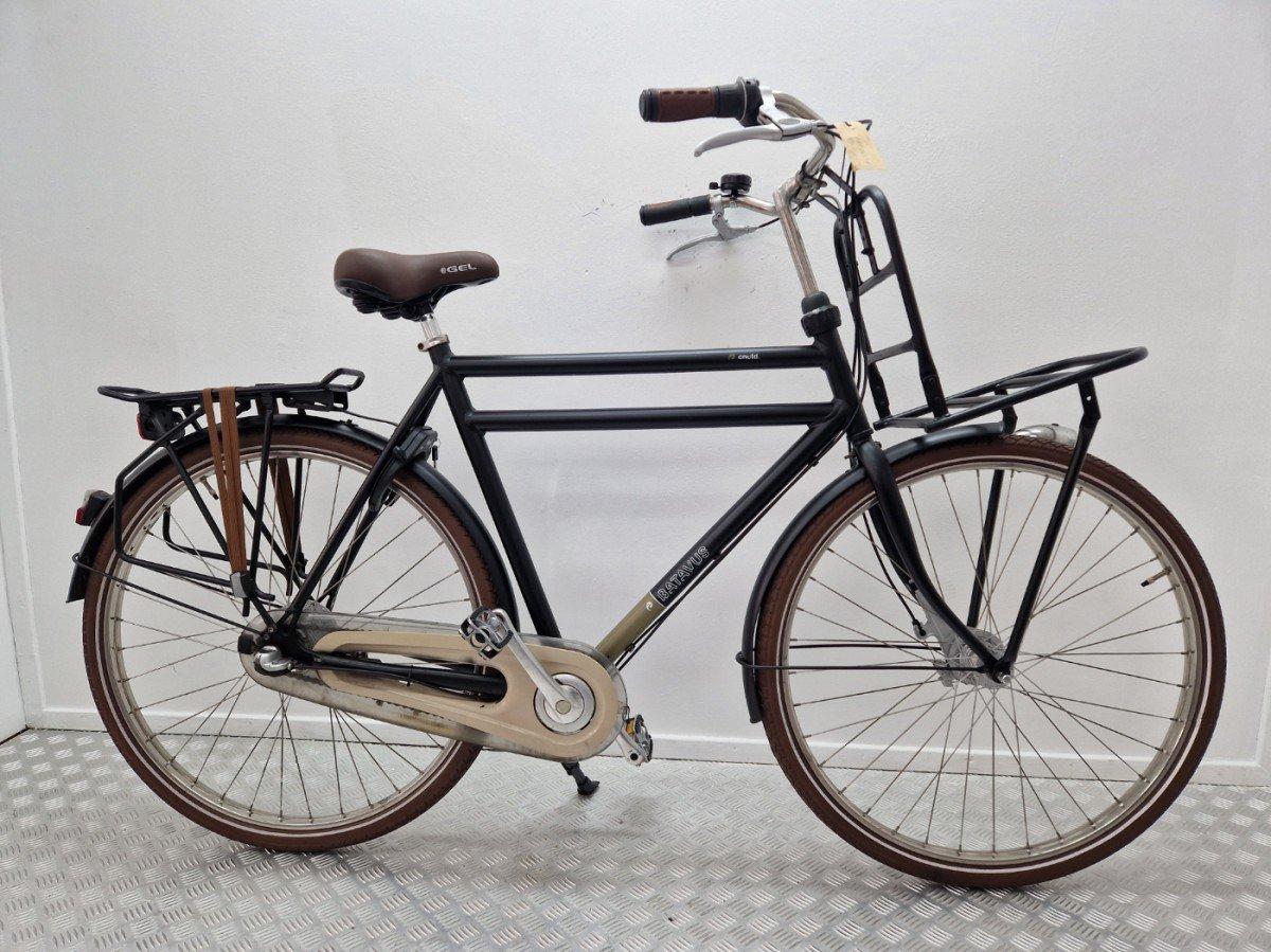 Batavus Cnctd zwarte heren transportfiets, zijkant, 62 cm frame