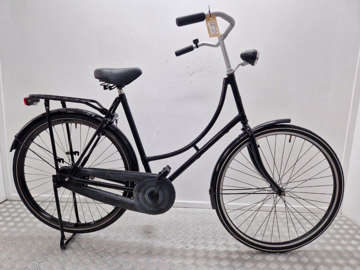 Zwarte Omafiets 58 cm tweedehands, vooraanzicht